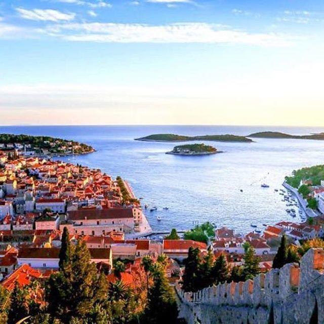 Hvar 8 Min To The *