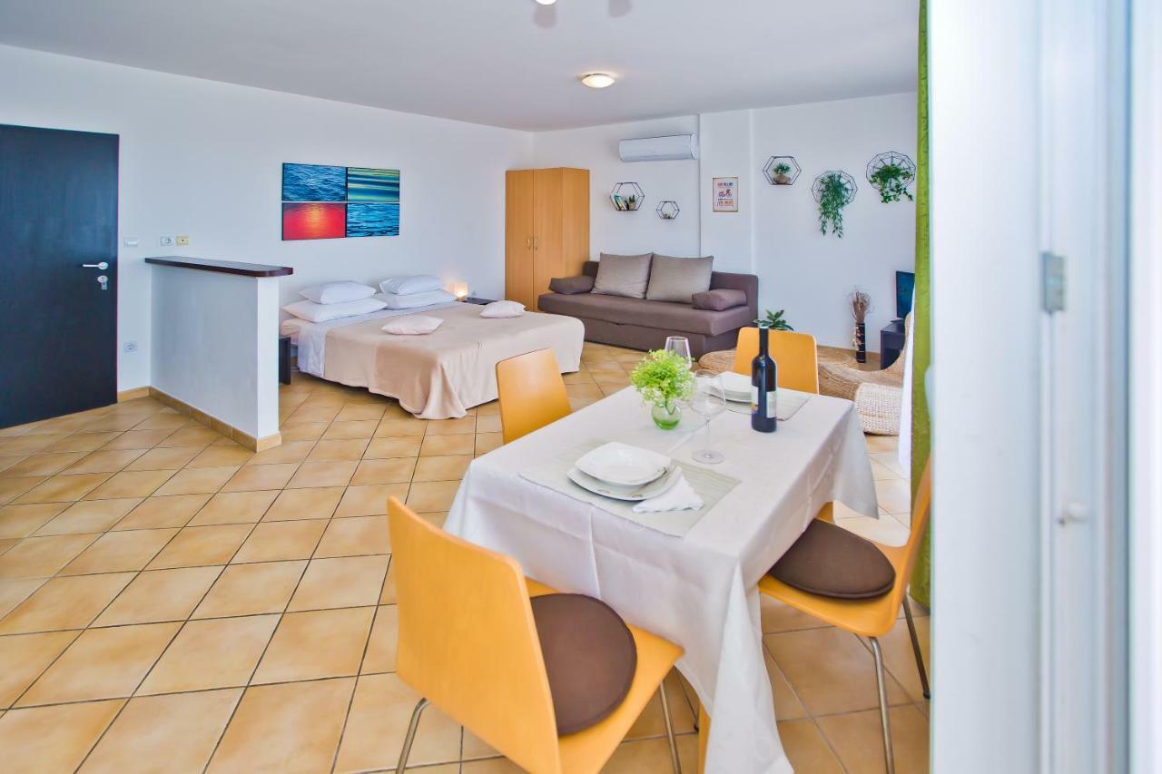 Hvar 8 Min To The Apartman